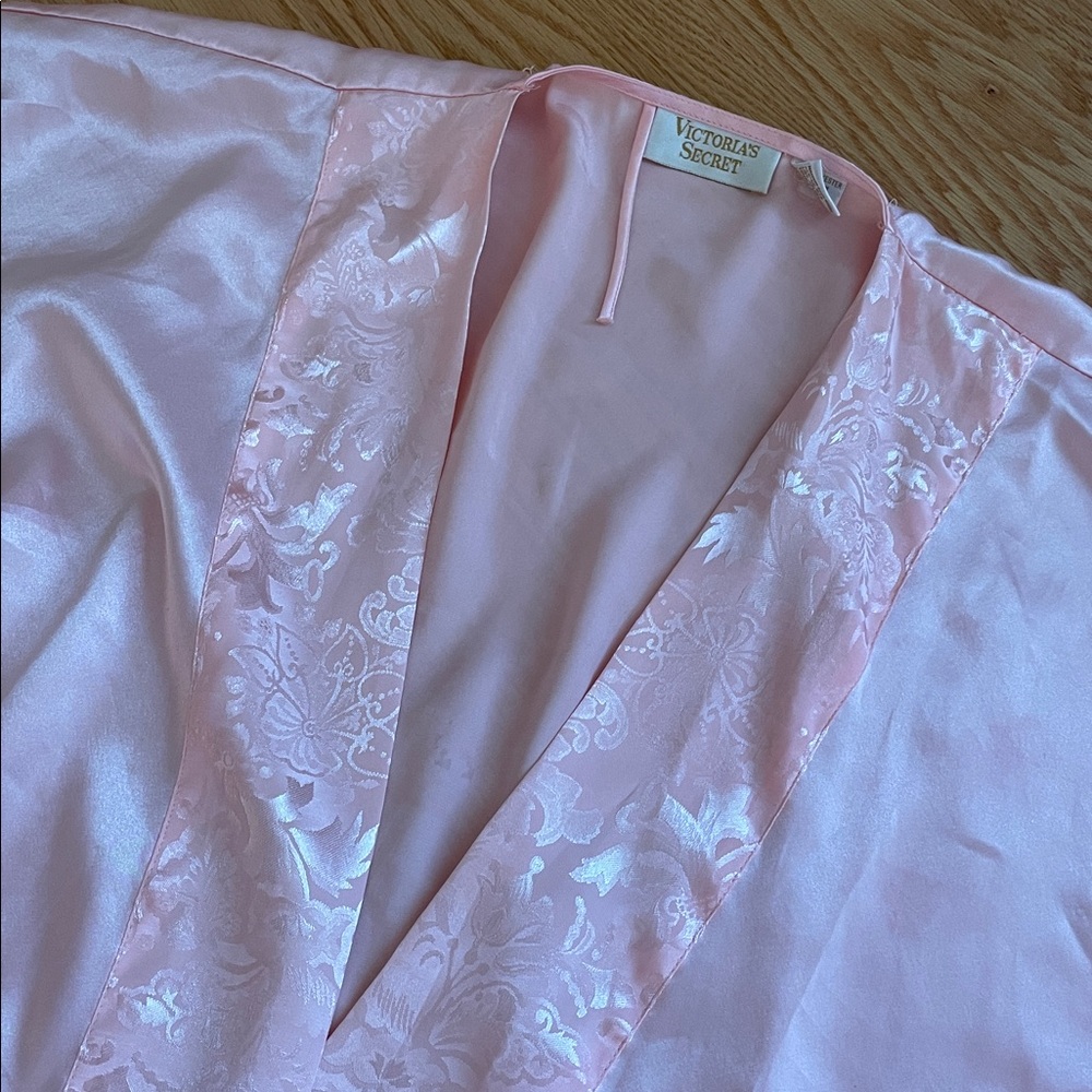 GOLD LABEL VS ROBE - Picture 4 of 4